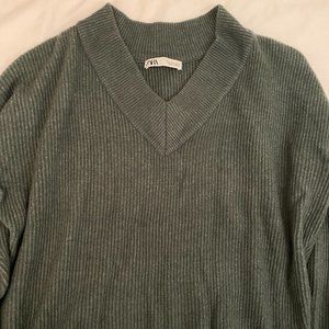 Zara Turqouise V Neck Sweater Size SMALL